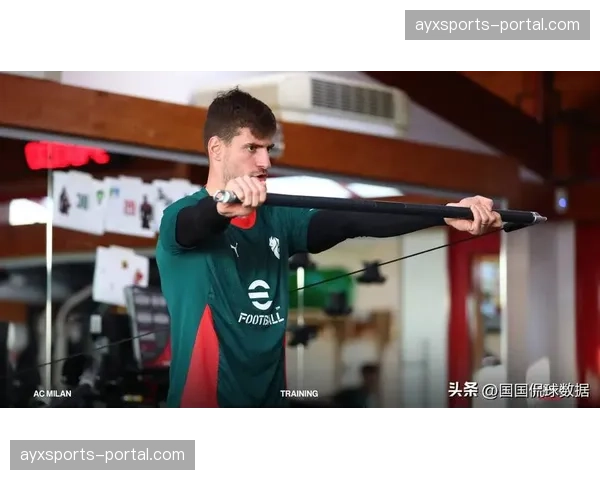 战术博弈：马赛为限制对方核心的任意球，在危险区域尽量避免犯规